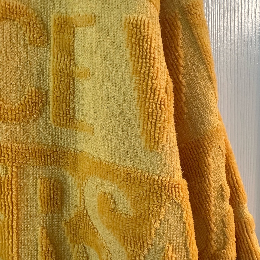 🔥Versace Gold Baroque Robe🔥 - Picture 10 of 11